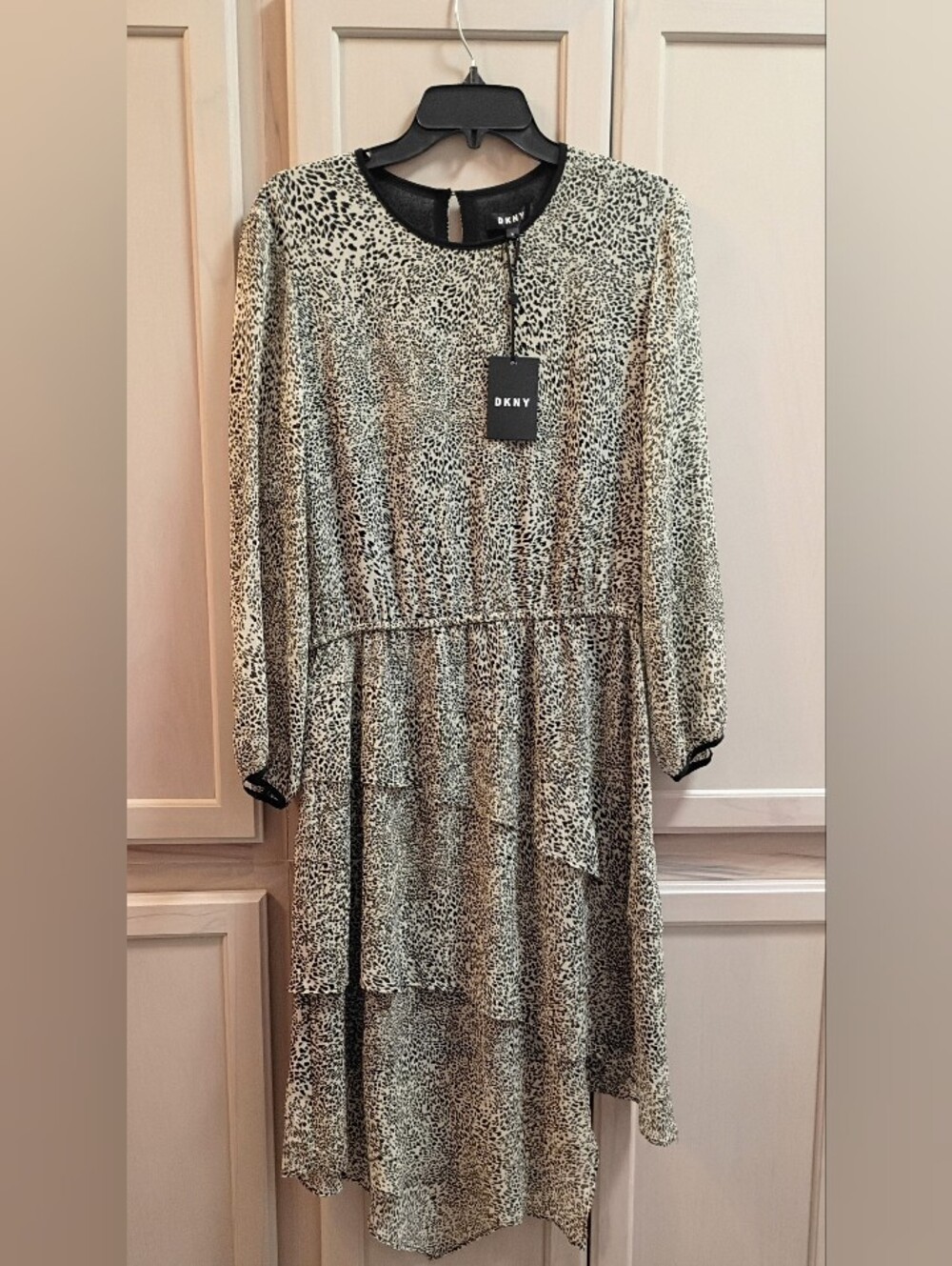 NWT DKNY M Tonal Leopard Tiered Midi Long Sleeve Dress